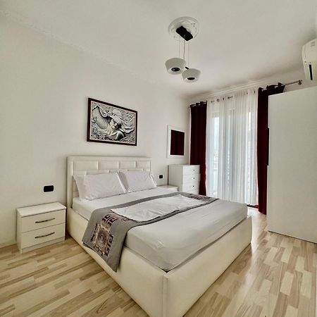 Spiranca Downtown Comfort Lejlighed Tirana Eksteriør billede